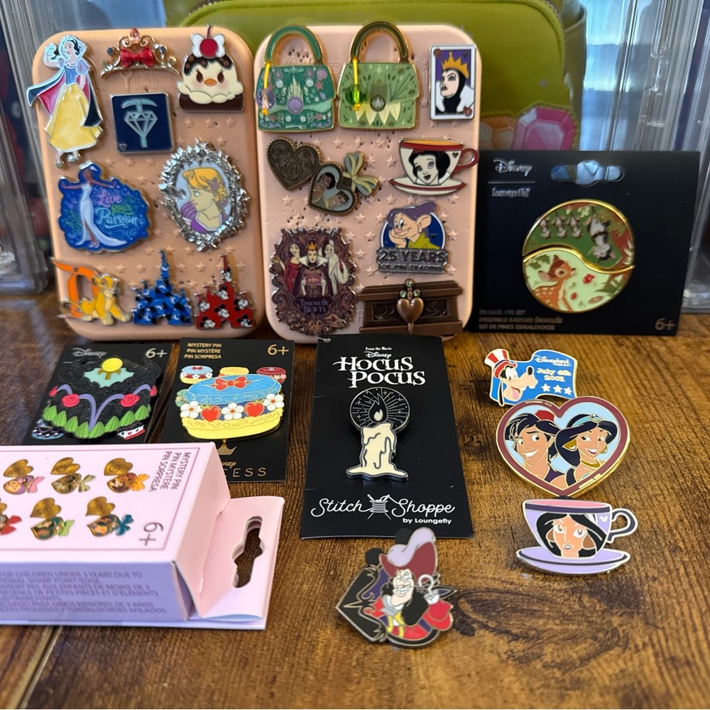 One “LOT” of excellent condition Disney Pins. 25 pins in total.